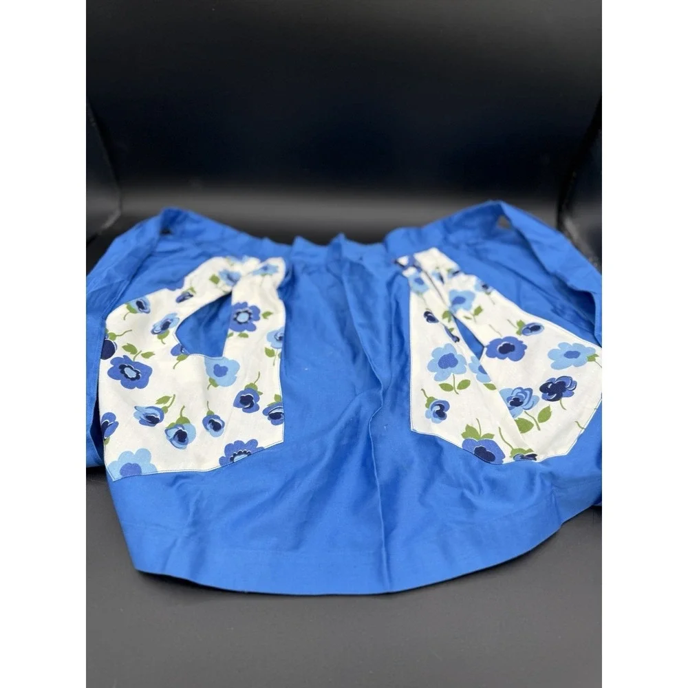 Handmade Waist Apron 🌸 Blue Fabric 🌼 Flower Pockets